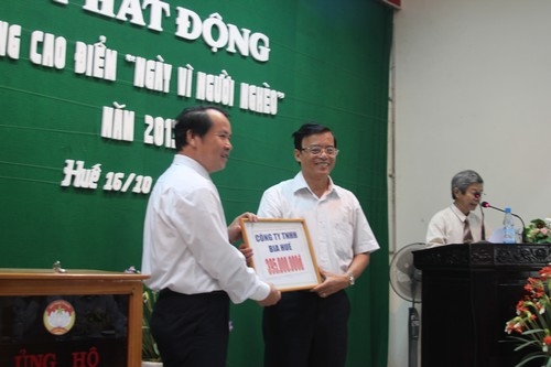 ເລີ່ມຕົ້ນເດືອນເຄື່ອນໄຫວເດືອນເພື່ອຜູ້ທຸກຍາກ (17/10 – 18/11)